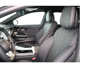 Mercedes-Benz C 400e 4 Matic