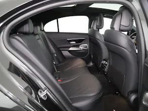 Mercedes-Benz E 400 e 4Matic 9G-Tronic