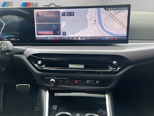 BMW 330d xDrive 48V Steptronic M Sport