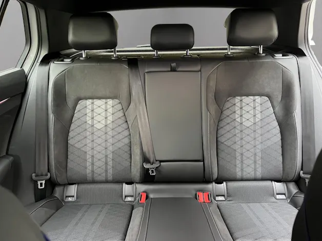 VW Golf 1.5 e TSI mHEV R-Line DSG