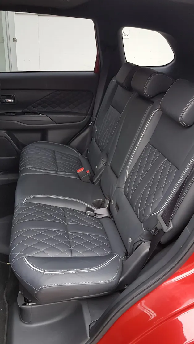 Mitsubishi Outlander PHEV S-Edition