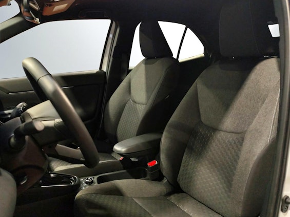 Vehicle image 8 Vehicle image 8