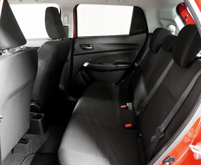 Vehicle image SUZUKI SWIFT