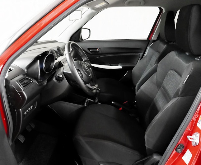 Vehicle image SUZUKI SWIFT