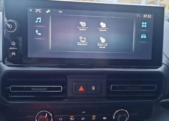 Vehicle image 11 Vehicle image 11