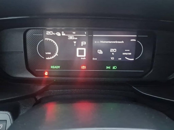 Vehicle image 8 Vehicle image 8