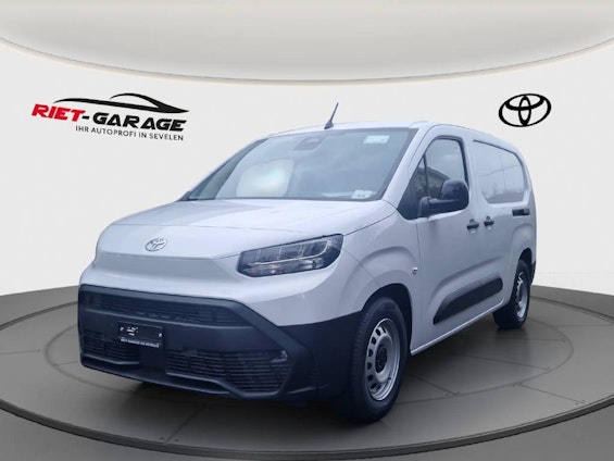 First vehicle image First vehicle image