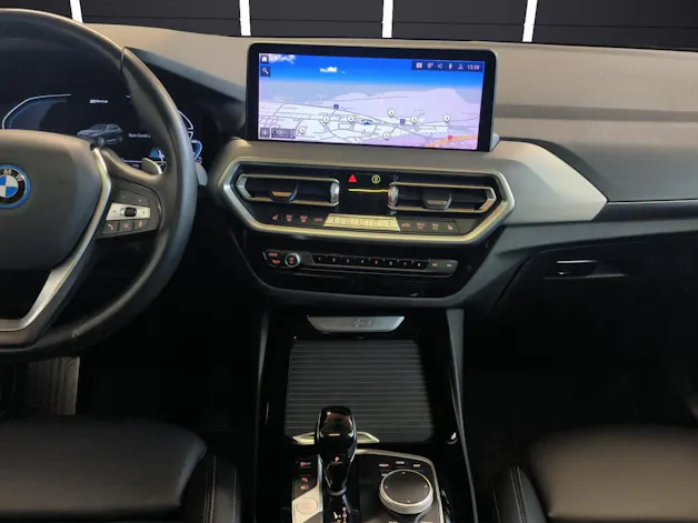 BMW X3 30e xDrive SAG