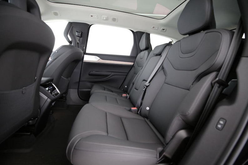 Vehicle image VOLVO EX 90