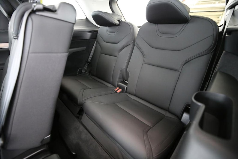 Vehicle image VOLVO EX 90