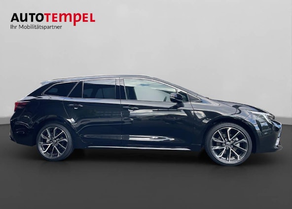 Vehicle image 4 Vehicle image 4