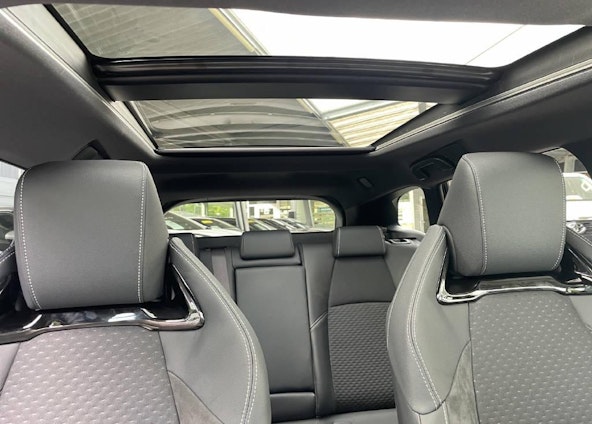 Vehicle image 15 Vehicle image 15