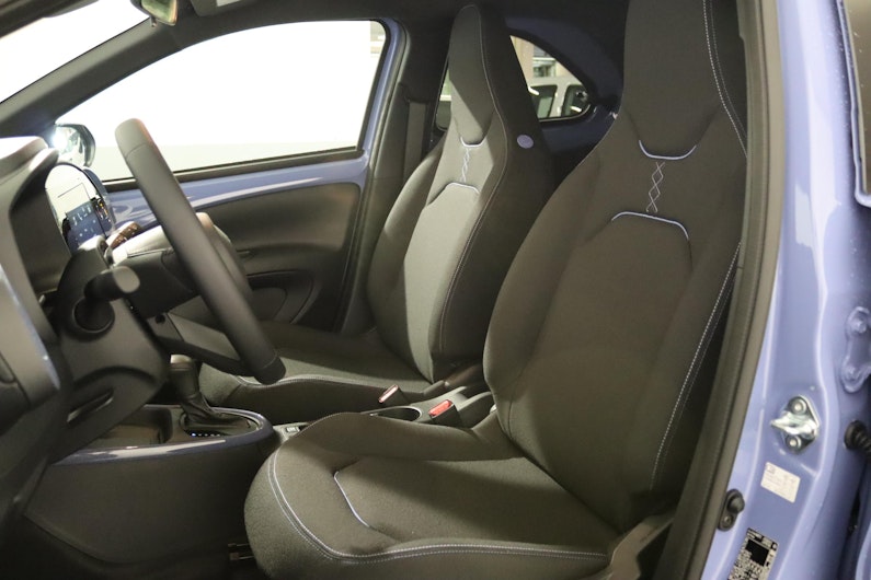 Vehicle image TOYOTA AYGO X