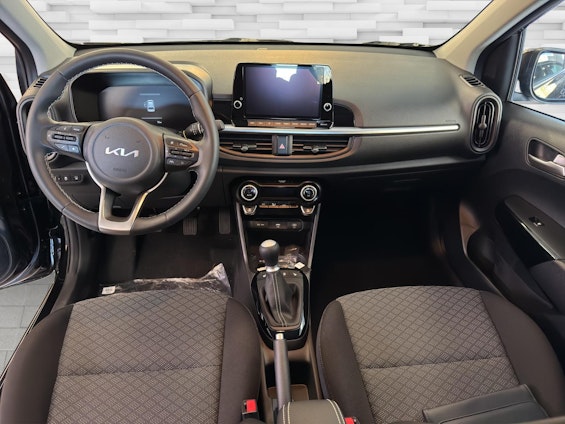 Vehicle image 4 Vehicle image 4