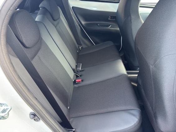 Vehicle image 13 Vehicle image 13