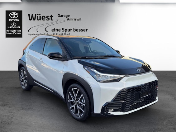 Vehicle image 6 Vehicle image 6