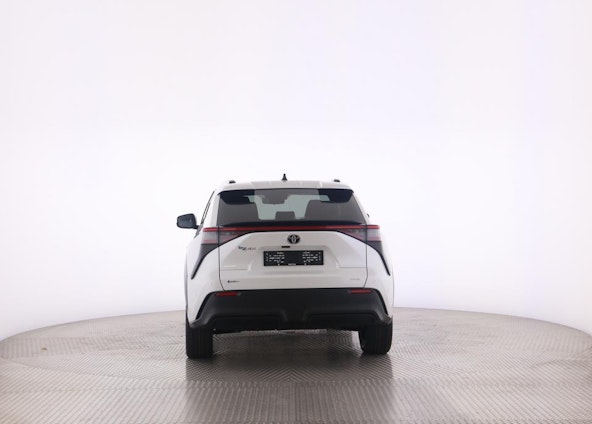 Vehicle image 8 Vehicle image 8