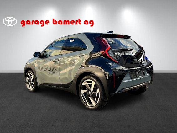 Vehicle image 3 Vehicle image 3