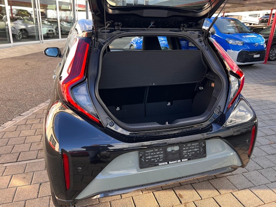 Vehicle image 6 Vehicle image 6