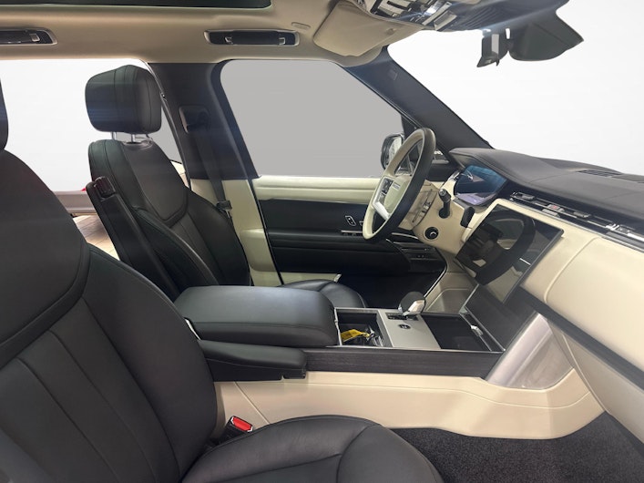 Vehicle image LAND ROVER RANGE ROVER