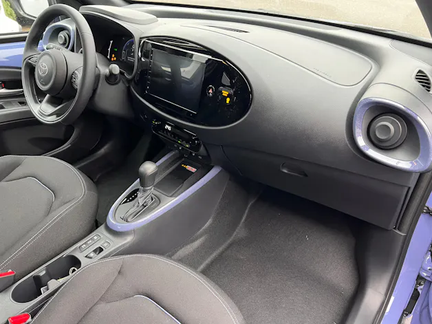 Toyota Aygo X 1.5 VVT-i HSD Trend