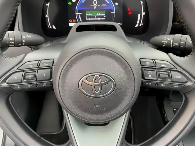 Toyota Aygo X 1.5 VVT-i HSD Style