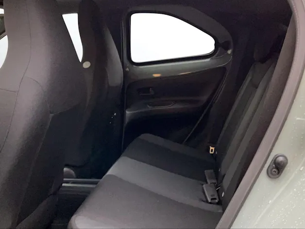 Toyota Aygo X 1.5 VVT-i HSD Style