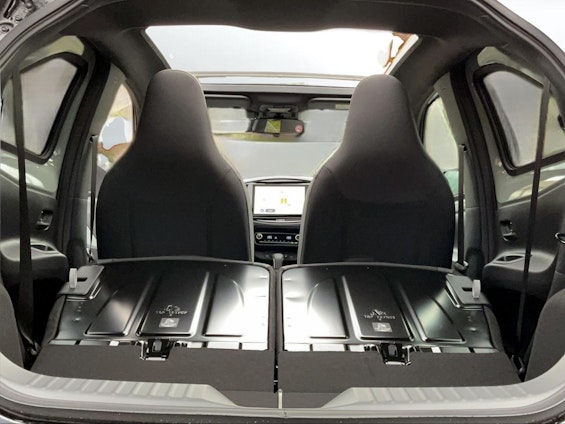 Vehicle image 12 Vehicle image 12