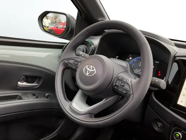 Toyota Aygo X 1.5 VVT-i HSD Style