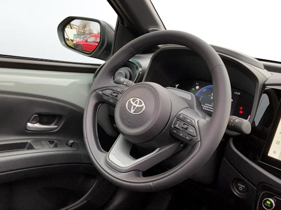 Vehicle image 8 Vehicle image 8