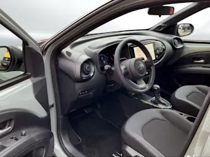 Toyota Aygo X 1.5 VVT-i HSD Style
