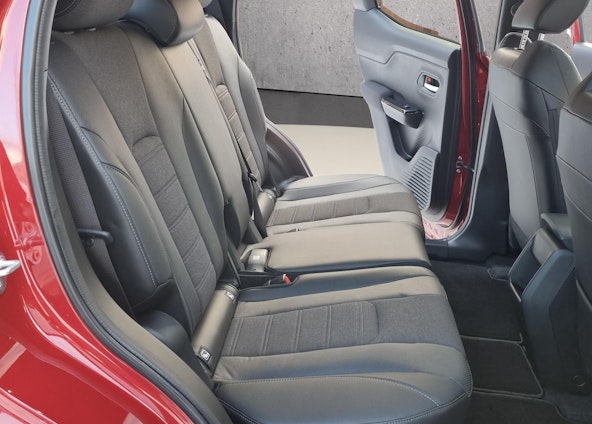 Vehicle image 16 Vehicle image 16