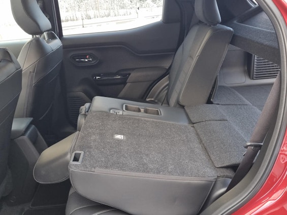 Vehicle image 19 Vehicle image 19