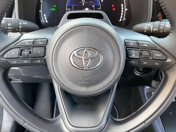 Vehicle image 2 Vehicle image 2