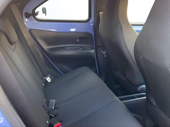 Vehicle image 12 Vehicle image 12