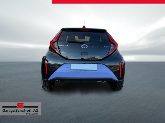 Vehicle image 18 Vehicle image 18