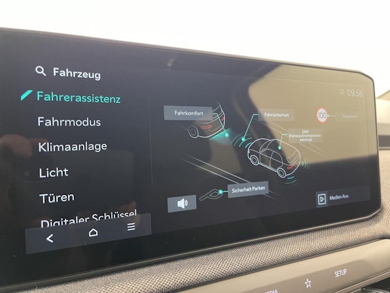 Vehicle image 10 Vehicle image 10