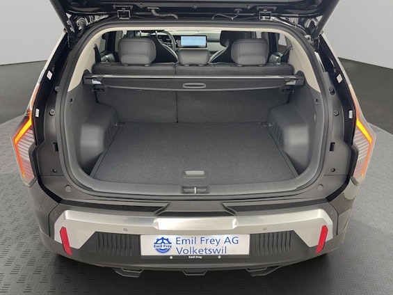 Vehicle image 4 Vehicle image 4