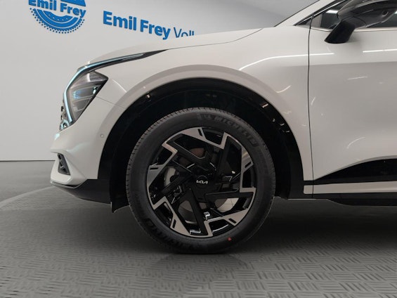 Vehicle image 3 Vehicle image 3