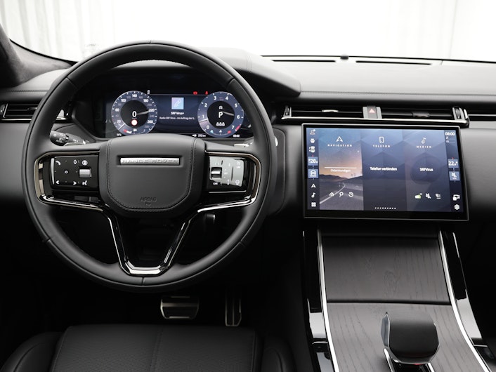 Vehicle image LAND ROVER RANGE ROVER VELAR