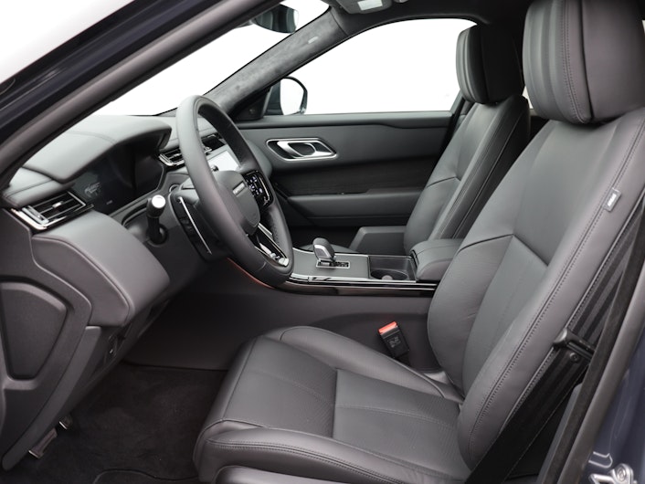 Vehicle image LAND ROVER RANGE ROVER VELAR