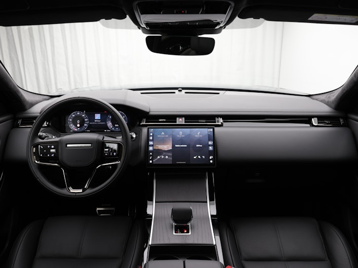 Vehicle image LAND ROVER RANGE ROVER VELAR