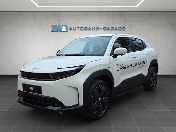 First vehicle image First vehicle image