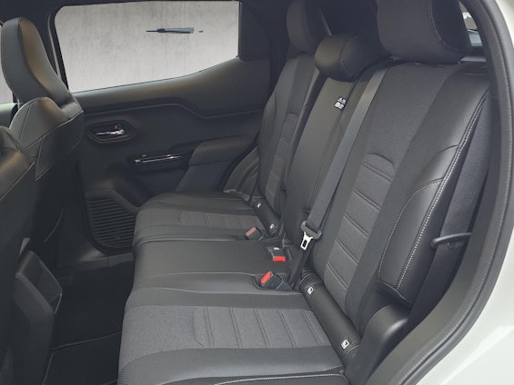 Vehicle image 11 Vehicle image 11