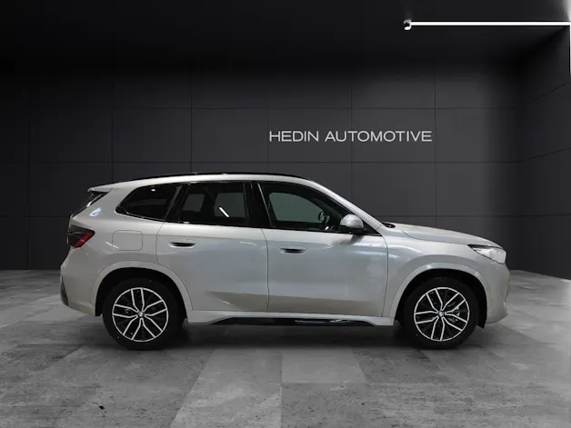 BMW X1 23d xDrive paddles
