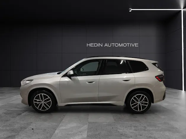 BMW X1 23d xDrive paddles