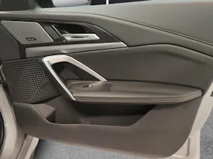 BMW X1 23d xDrive paddles