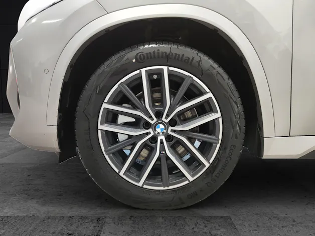 BMW X1 23d xDrive paddles