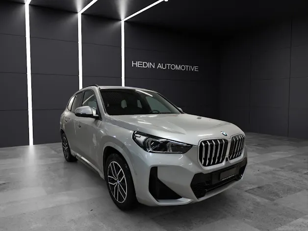 BMW X1 23d xDrive paddles
