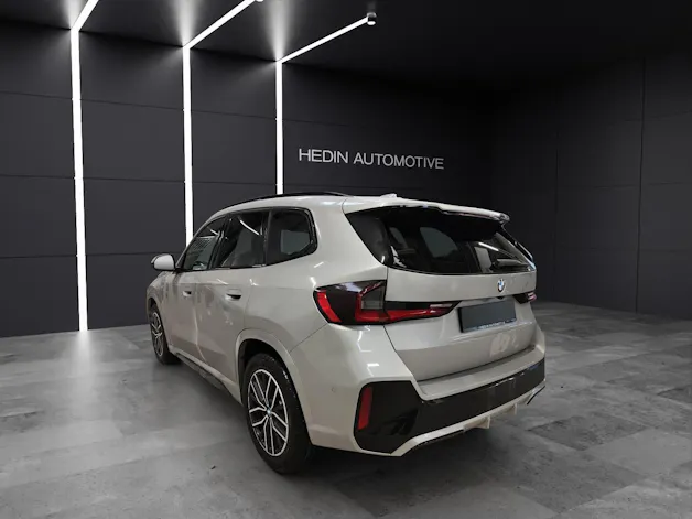 BMW X1 23d xDrive paddles